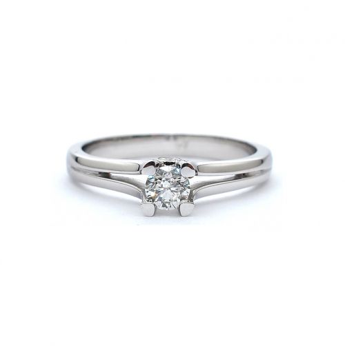 White gold engagement ring with diamonds 0.37 ct