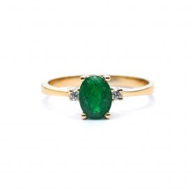 Yellow gold ring with diamonds  0.05 ct and emerald 0.71 ct