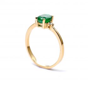 Yellow gold ring with diamonds  0.05 ct and emerald 0.71 ct