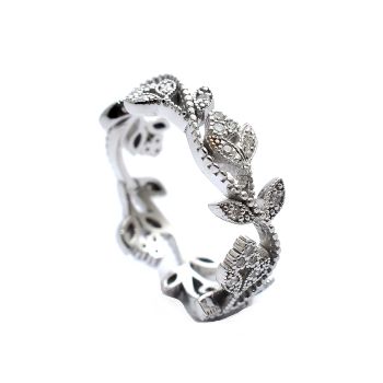 White gold ring with diamonds 0.24 ct