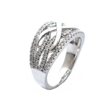 White gold ring with diamonds 0.75 ct