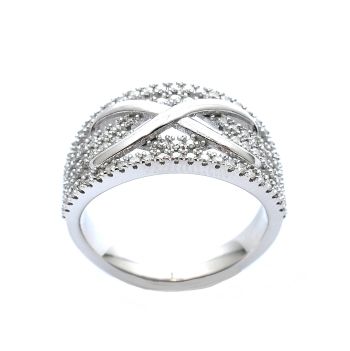 White gold ring with diamonds 0.75 ct